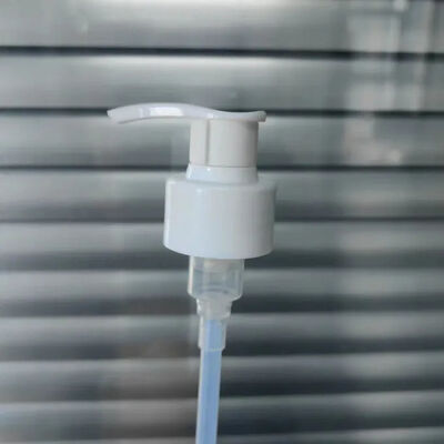 استوک کارخانه عمده فروشی مستقیم قفل چپ-راست مشکی 28/410 با پمپ لوسیون صاف برای بطری های لوازم آرایشی