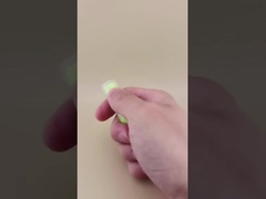 بسته بندی بالم لب سبز کوچک با درب شفاف شیاردار برای رژ لب