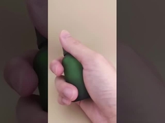 طراحي ظريف بطري شيشه اي شفاف سبز تيره براي جوهر