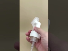 طراحی ظریف پمپ فوم بزرگ پلاستیکی سفید با برس برای بطری های شستشوی بدن