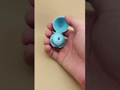 درب کروی پلاستیکی صاف به رنگ آبی آسمانی برای بطری های لوازم آرایشی