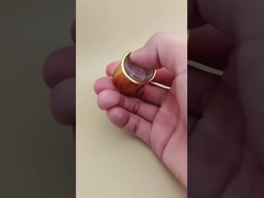 بطری های رنگ زرد آلومینیوم پلاستیکی گرد کلاه صاف با دکمه شفاف برای مراقبت از پوست