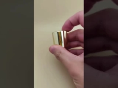 گلدن آلومینیوم-پلاستیک گرد کلاه صاف با دکمه شفاف برای بطری های مراقبت از پوست