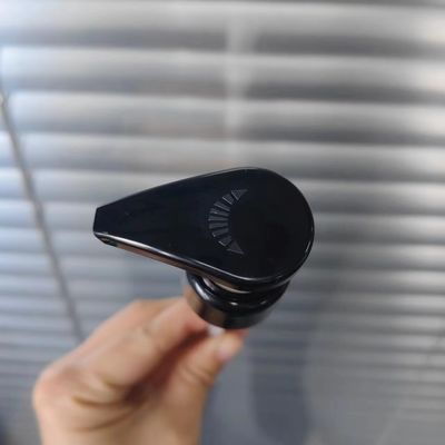 پمپ لوسیون PP با بسته شدن شیاردار ظریف، سر زین، پلاستیک، پمپ لوسیون قفل پیچی