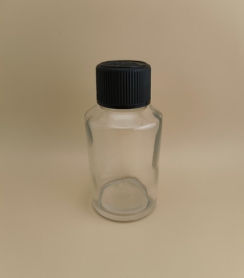 Delicate Design Clear Smooth Round Glass Bottle with Special Lid for Medicament