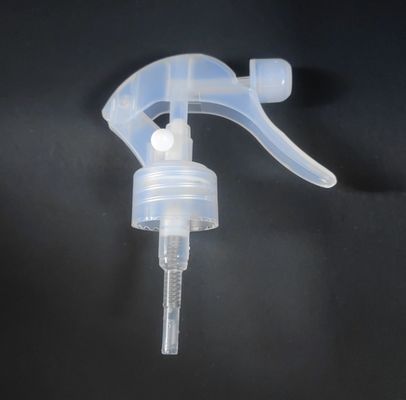 اسپریگر کوچک شفاف برای تمیز کردن خانه