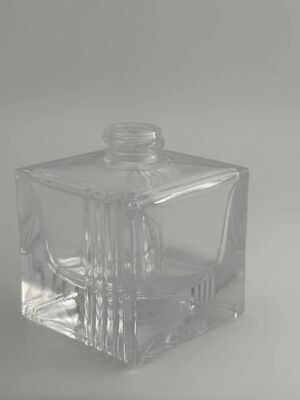 بطری شیشه ای عطر طرح منحصر به فرد 30 میلی لیتری با اسپری