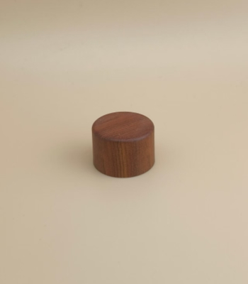 چوب دانه پلاستیکی گرد کلاه صاف برای بطری های آرایشی